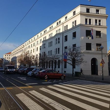 Palace Apartments By Zgrent Zagreb Ngoại thất bức ảnh