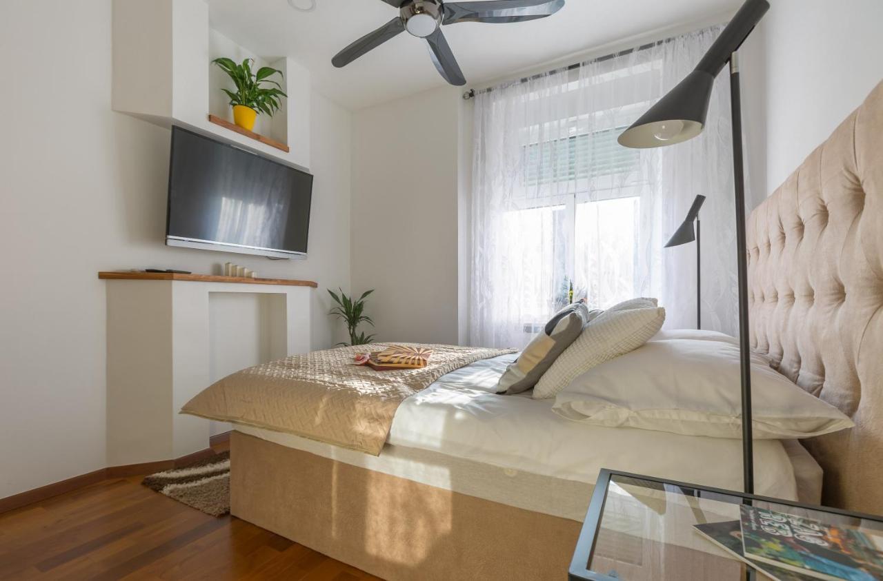 Palace Apartments By Zgrent Zagreb Ngoại thất bức ảnh