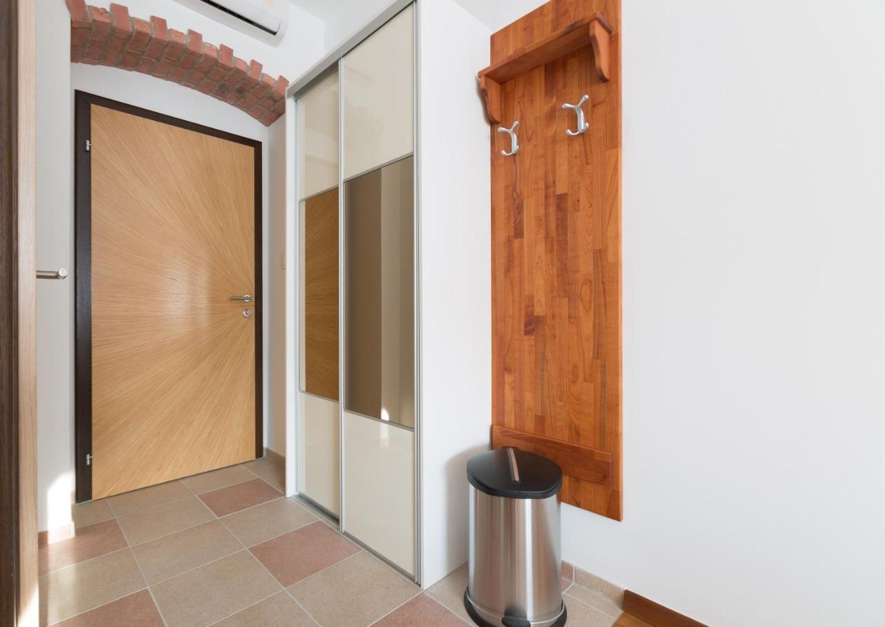 Palace Apartments By Zgrent Zagreb Ngoại thất bức ảnh